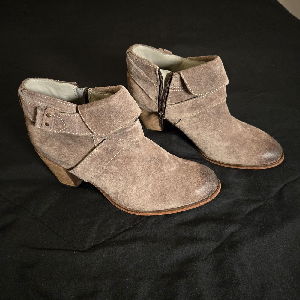 Johnston‎ & Murphy Booties Womens Size 8 Beige Suede Ankle Zip Block Heel Casual